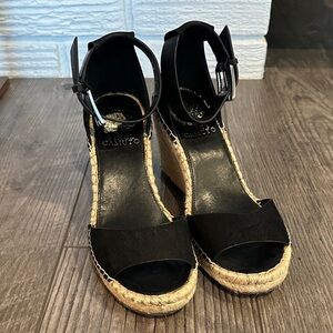 Vince Camuto Black and Tan Wedge Sandals